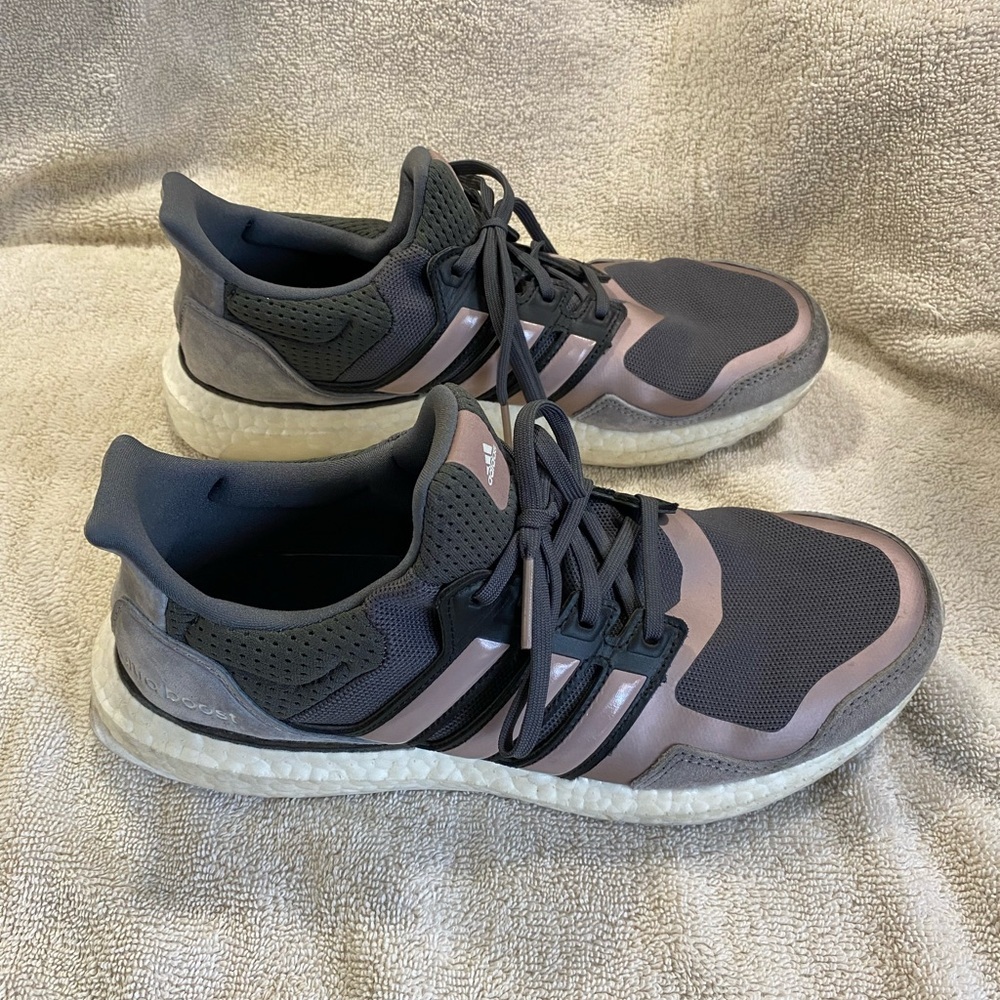 Adidas Ultraboost DNA S&L Running Shoes Women 8.5